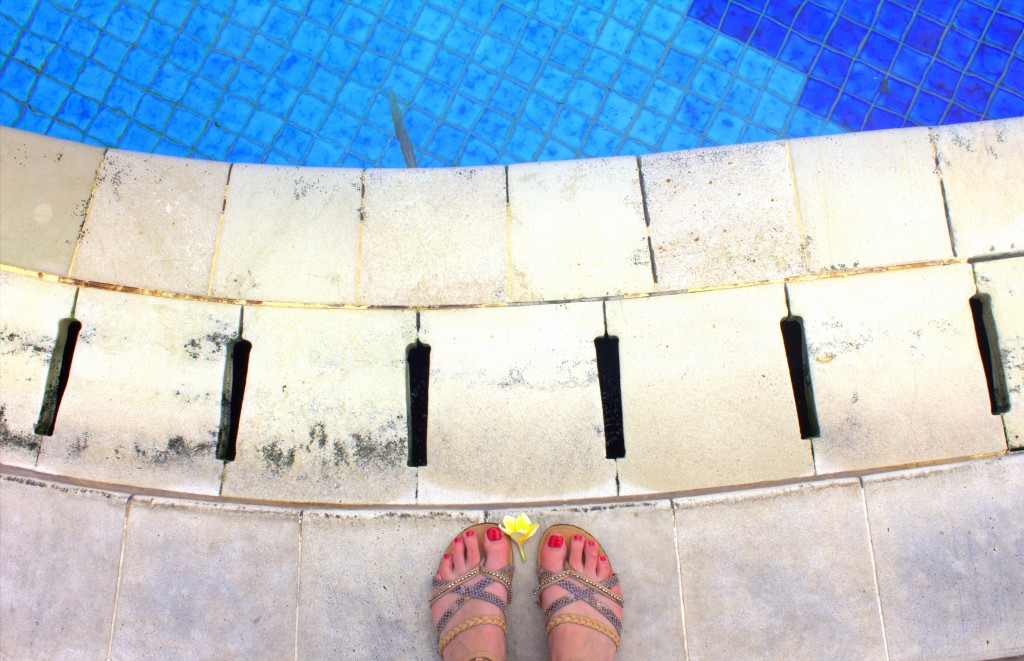 Jakarta Pool Füße