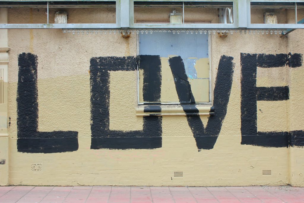 "Love"-Streetart in Brighton