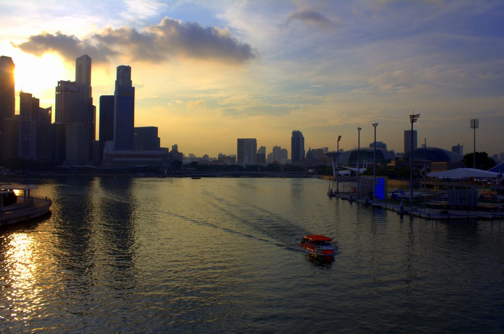 singapur-skyline-sonnenuntergang