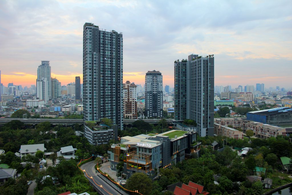 bangkok-skyline